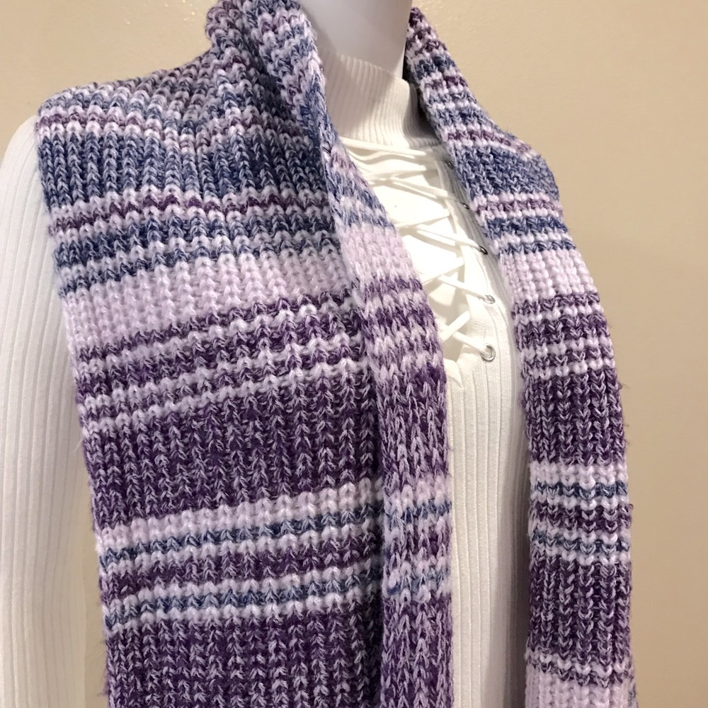 Evsie Knitted Scarf NEW Purple Blue Soft Fringe Wide Winter Festival Gift - Picture 3 of 8